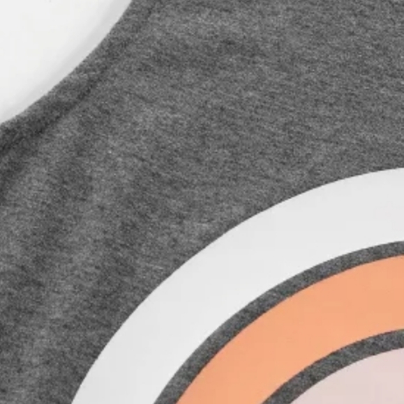 β₯οΈNew boutique Good Vibes tank - Picture 5 of 10